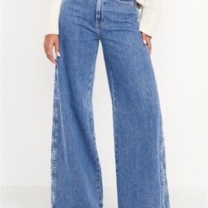 Old Navy Wide-Leg High-Rise Jeans in Blue Denim